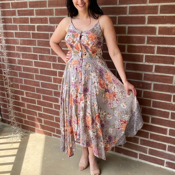 Gray Floral Scarf Hem Maxi Dress - Picture 4 of 4